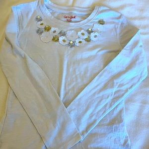 ⭐️Cat & Jack white long sleeve with darling floral neckline